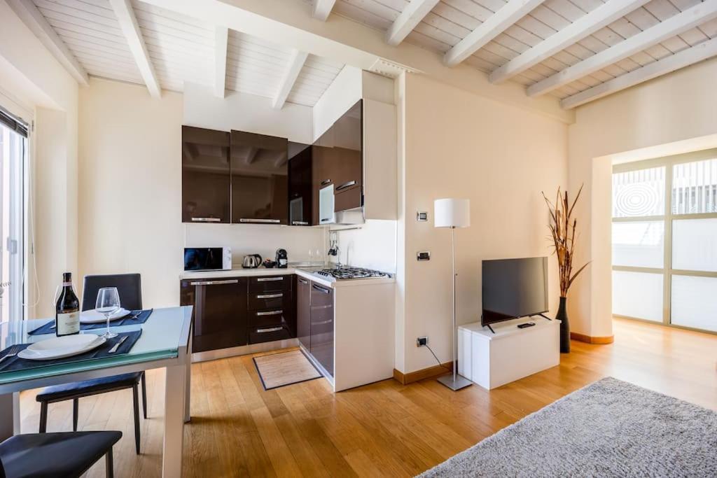 Napoleone'S Nest - Elegant And Central Milán Exterior foto
